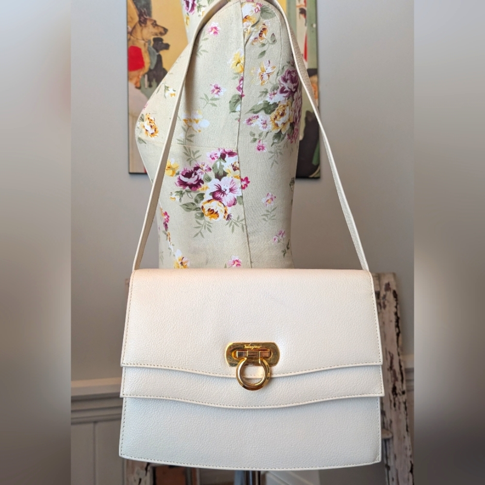 Ferragamo Vintage 70's White Leather‎ Shoulder Bag